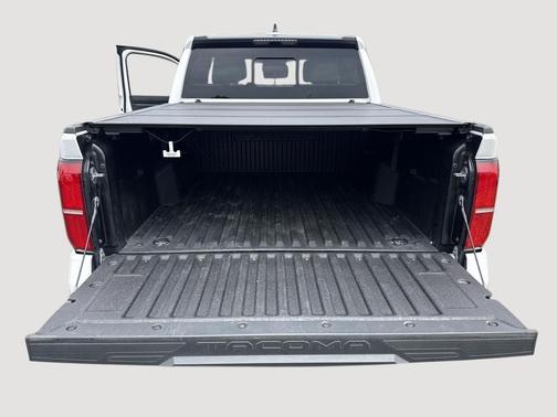 Ice Cap 2024 Toyota Tacoma SR5
