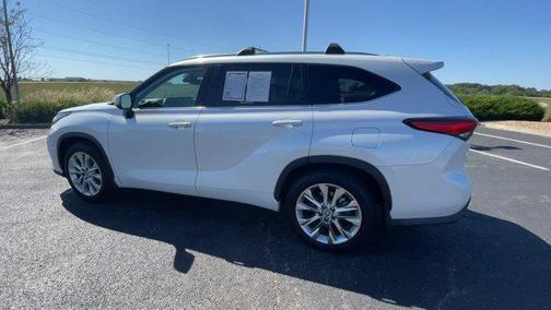 2022 Toyota Highlander Limited