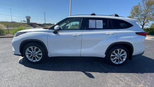 2022 Toyota Highlander Limited