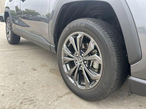 2023 Toyota RAV4 Hybrid XLE Premium