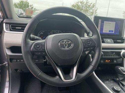 2023 Toyota RAV4 Hybrid XLE Premium