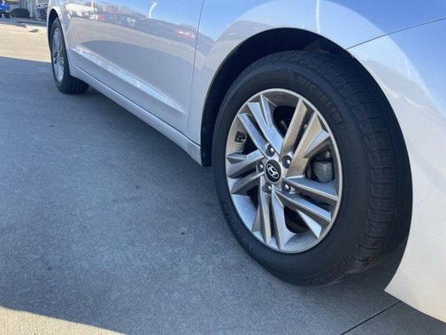 2019 Hyundai ELANTRA Value Edition