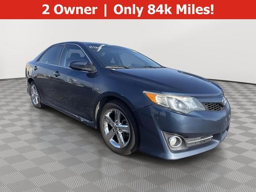 Magnetic Gray Metallic 2013 Toyota Camry SE
