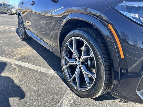 2023 BMW X6 xDrive40i