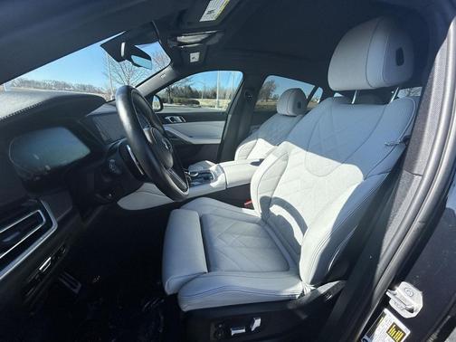 2023 BMW X6 xDrive40i