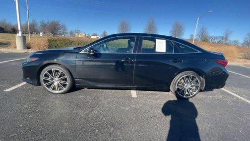 2019 Toyota Avalon Touring