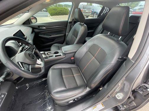 2020 Nissan Altima SR FWD