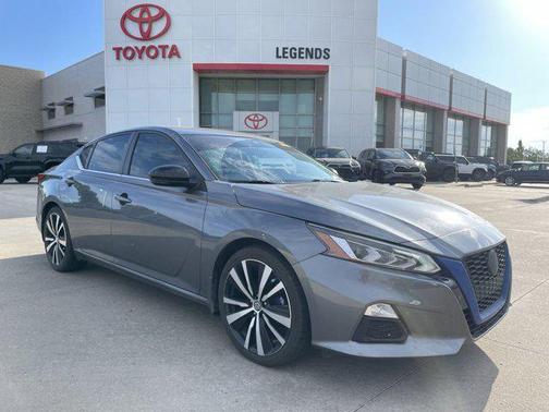 2020 Nissan Altima SR FWD