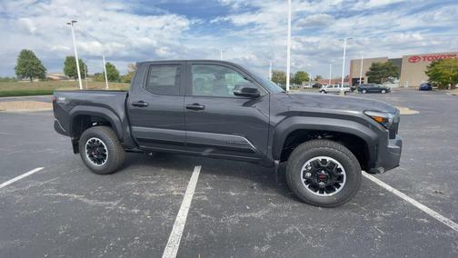 2025 Toyota Tacoma TRD Off Road