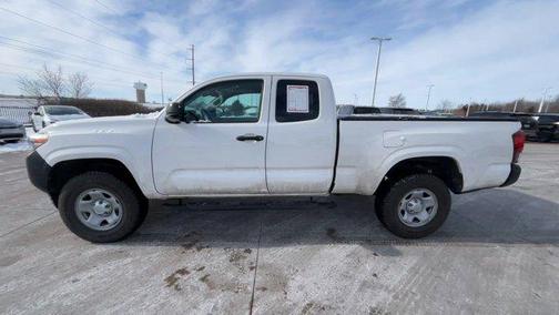 2022 Toyota Tacoma SR