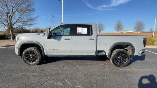2025 GMC Sierra 2500 AT4