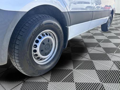 2021 Mercedes-Benz Sprinter 2500 Standard Roof