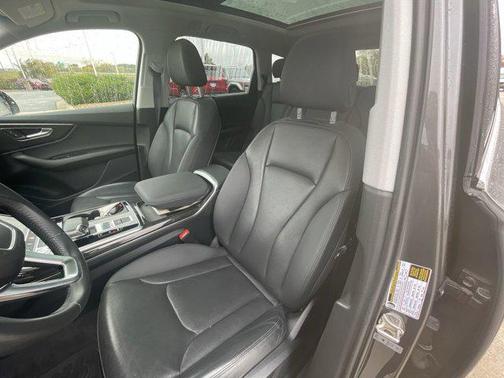 2020 Audi Q7 45 Premium Plus