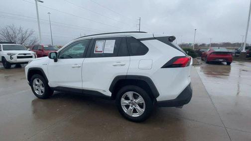 2021 Toyota RAV4 Hybrid LE