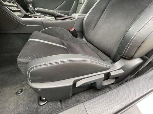 2024 Toyota GR86 Premium