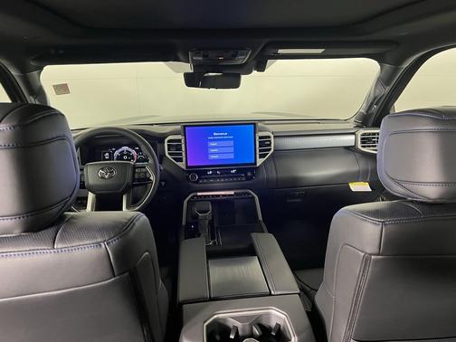 2026 Toyota Tundra Hybrid Platinum