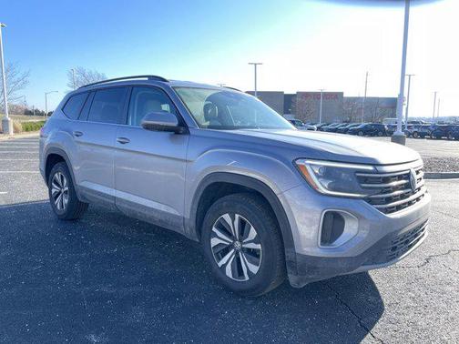 2024 Volkswagen Atlas 2.0T SE