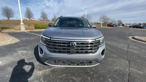 2024 Volkswagen Atlas 2.0T SE