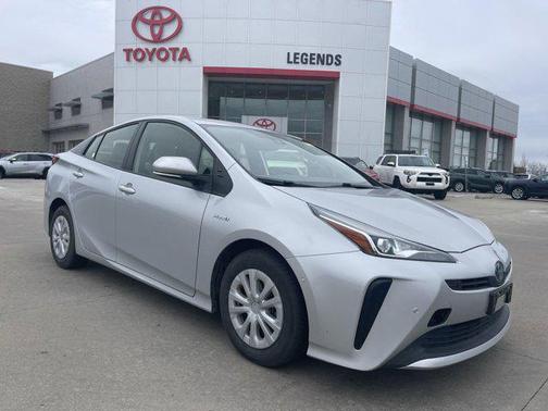 2021 Toyota Prius LE