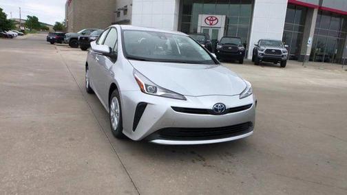 2021 Toyota Prius LE