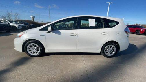 2013 Toyota Prius v Two