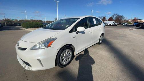 2013 Toyota Prius v Two