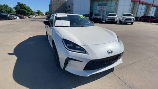 2024 Toyota GR86 Premium