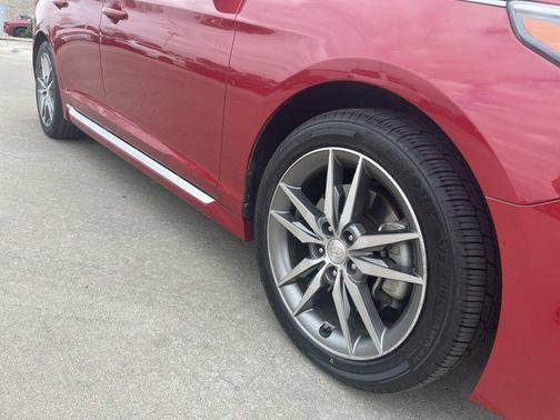 2017 Hyundai SONATA Sport 2.0T