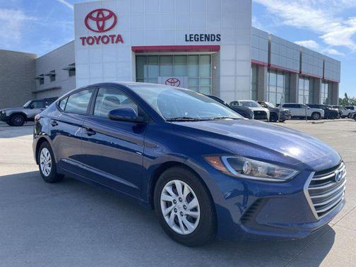 2018 Hyundai ELANTRA SE