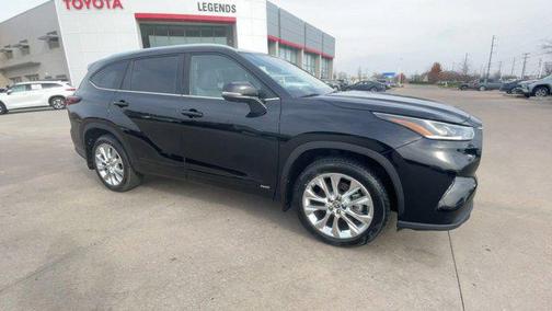 2025 Toyota Highlander Hybrid Limited