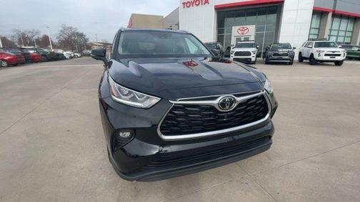 2025 Toyota Highlander Hybrid Limited