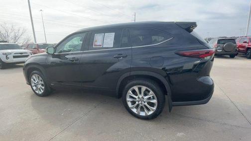 2025 Toyota Highlander Hybrid Limited