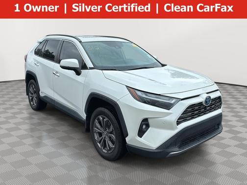 Blizzard Pearl 2022 Toyota RAV4 Hybrid SE