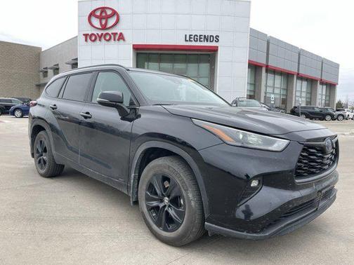 2024 Toyota Highlander Hybrid XLE