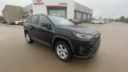 2020 Toyota RAV4 Hybrid XLE