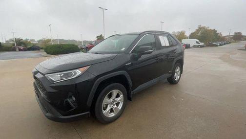 2020 Toyota RAV4 Hybrid XLE