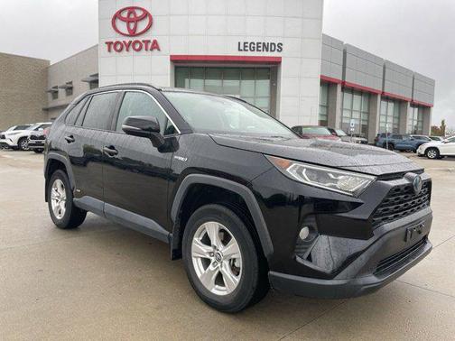 2020 Toyota RAV4 Hybrid XLE