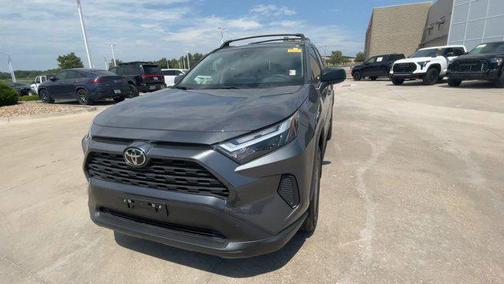 2025 Toyota RAV4 Hybrid LE