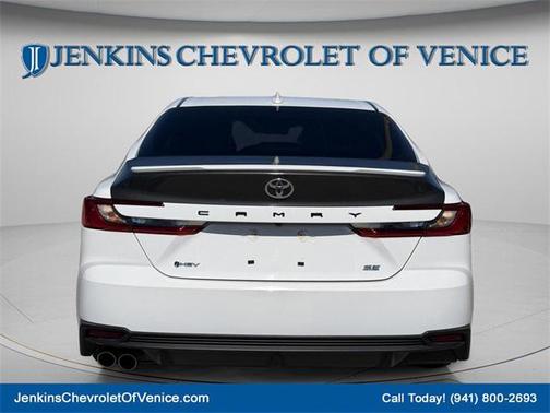 2025 Toyota Camry SE