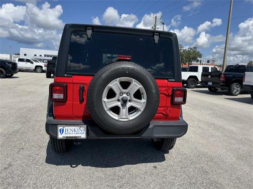 2022 Jeep Wrangler Unlimited Sport