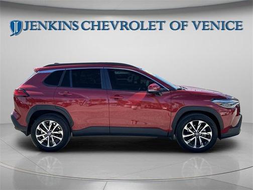 2023 Toyota Corolla Cross XLE