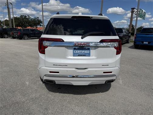 2023 GMC Acadia Denali