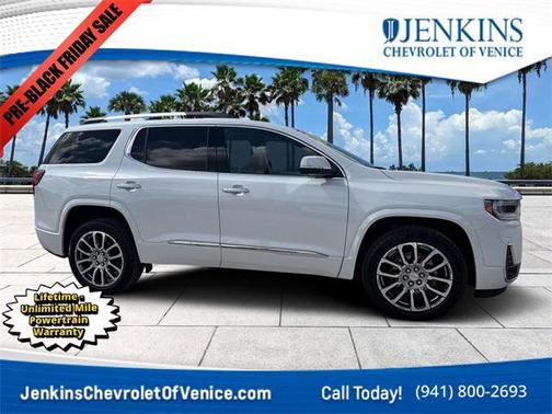 2023 GMC Acadia Denali