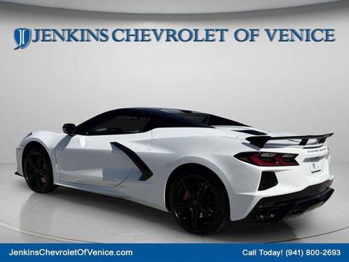 Arctic White 2026 Chevrolet Corvette Stingray w/3LT