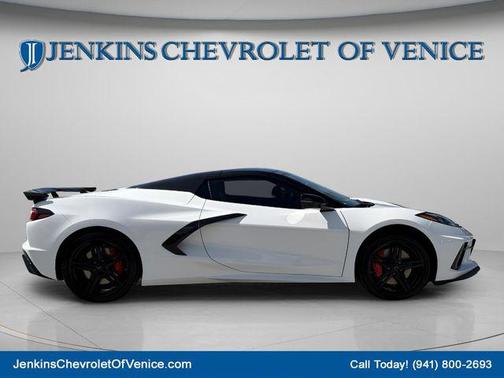 Arctic White 2026 Chevrolet Corvette Stingray w/3LT