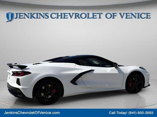 Arctic White 2026 Chevrolet Corvette Stingray w/3LT