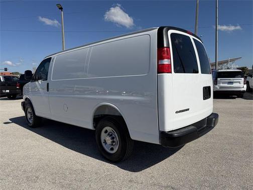 2025 Chevrolet Express 2500 RWD 2500 Regular Wheelbase WT