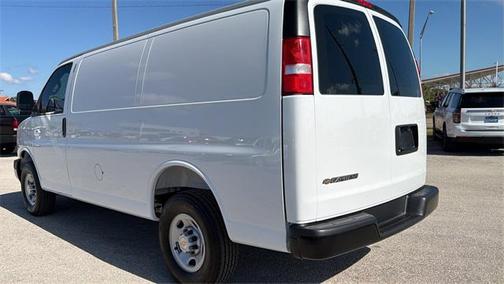 2025 Chevrolet Express 2500 RWD 2500 Regular Wheelbase WT