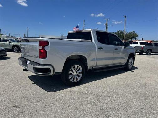 2022 Chevrolet Silverado 1500 Custom