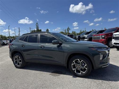 2025 Chevrolet Trax LT